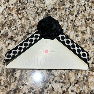 Lindsay Phillips switch flops accessories